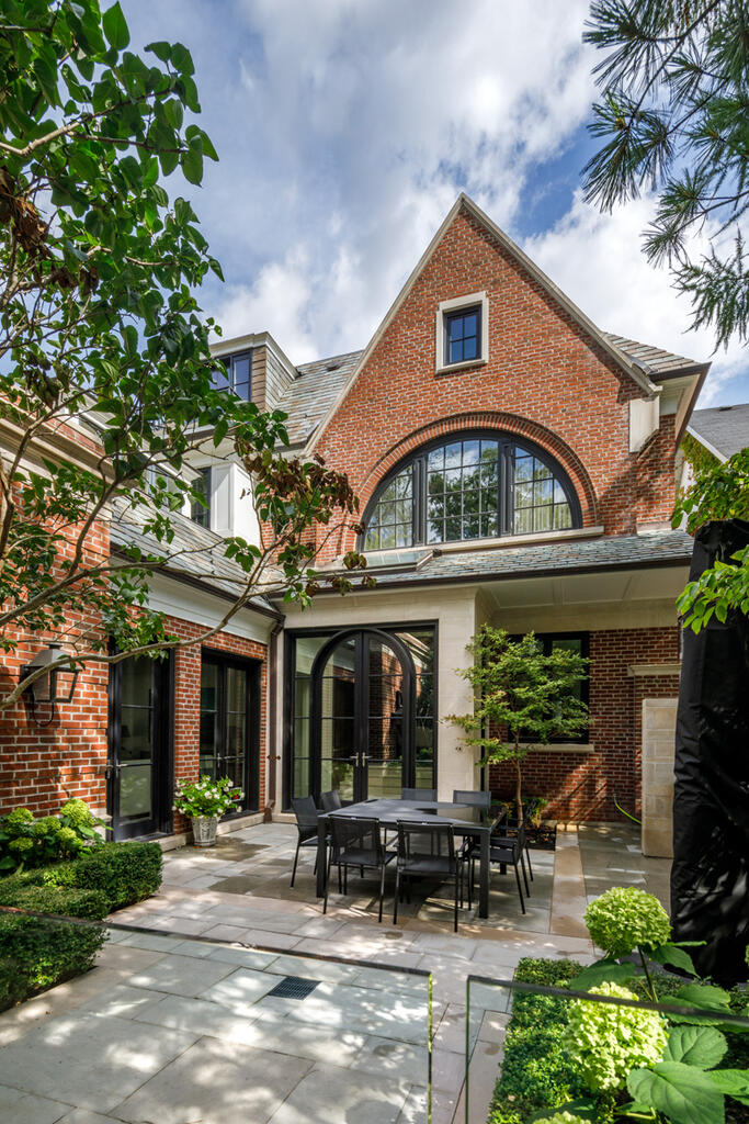 Brick Home with Shenandoah and Georgian