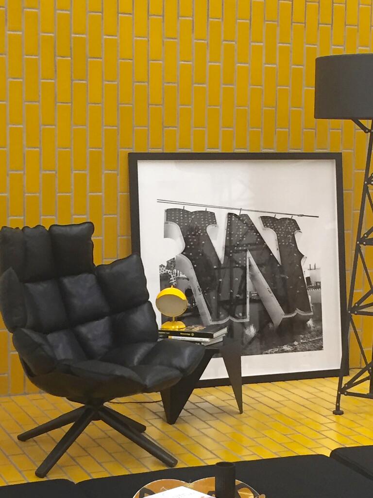 Accent Wall and Floor with Mustard Glazed